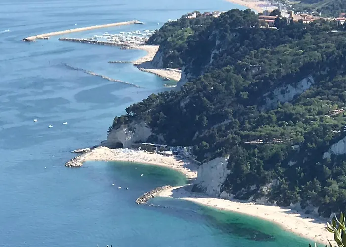 Fonte D'Olio Conero RelaisBed and Breakfast